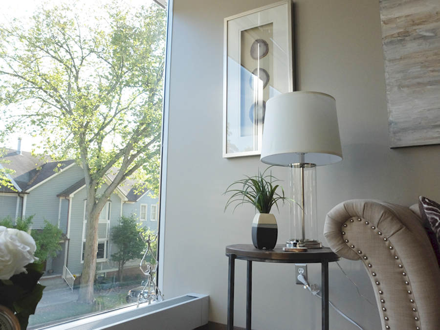 Affinity Counseling Office Photo 10 - Side Table, Lamp, Wall Art, Plant, Window